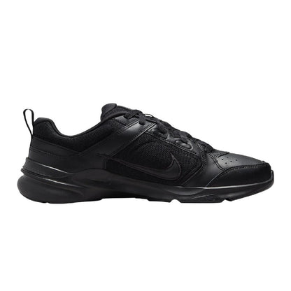 Triple Black - Front - Nike Mens Defy All Day Trainers