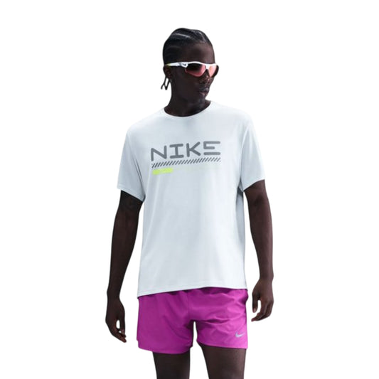 Platinum - Front - Nike Mens Miler Crew Neck Short-Sleeved T-Shirt