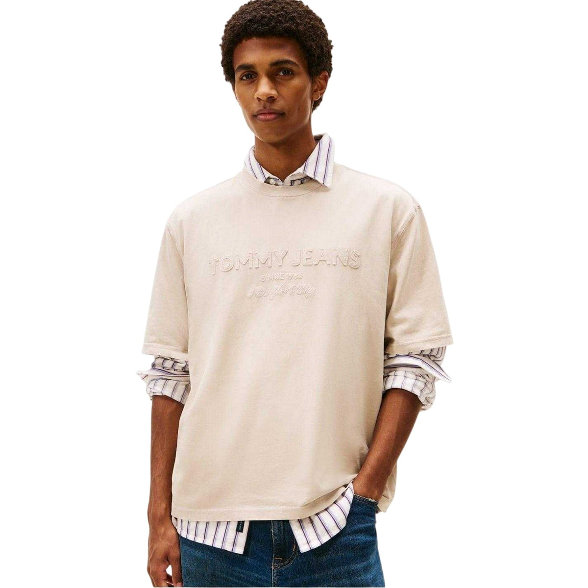 Sand - Lifestyle - Tommy Jeans Mens 90s Embroidered Crew Neck T-Shirt