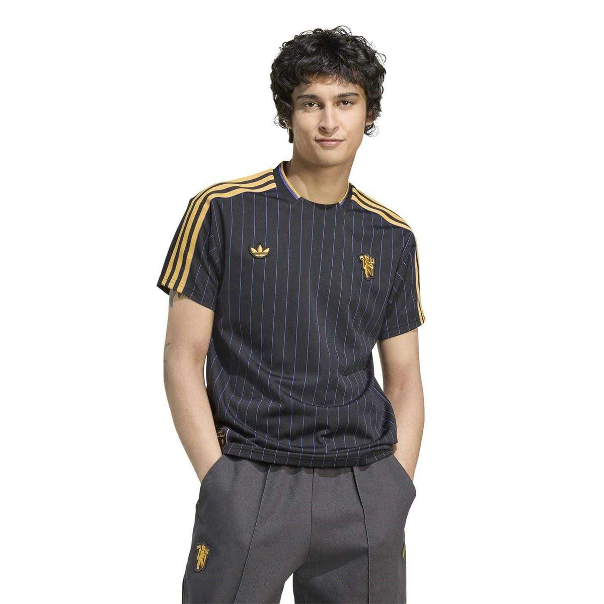Black - Side - Adidas Unisex Adult Terrace Icons Manchester United FC T-Shirt