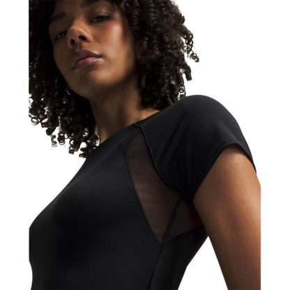 Black - Side - Under Armour Womens-Ladies Motion Ventilated Top