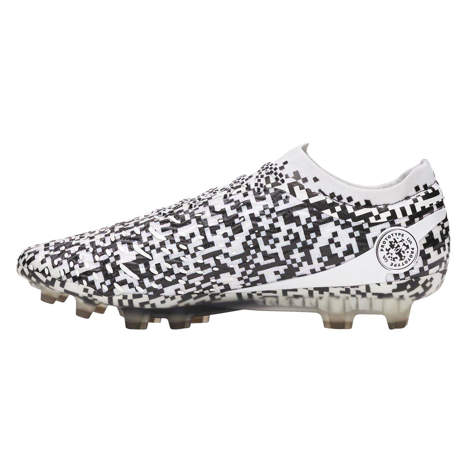Black-White - Back - Under Armour Unisex Adult Elite Pixelated Firm Ground Football Boots
