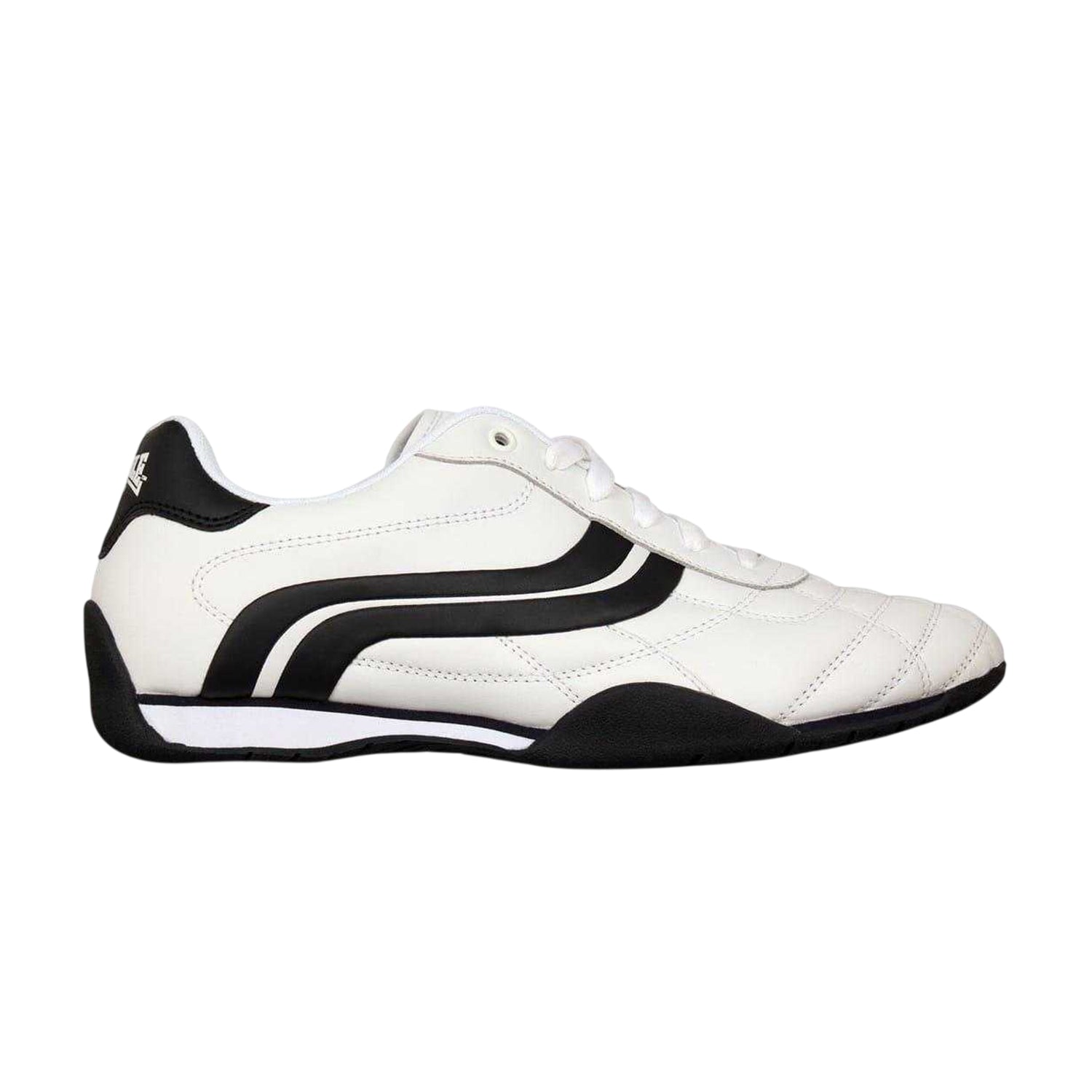 White-Navy - Lifestyle - Lonsdale Mens Camden Trainers