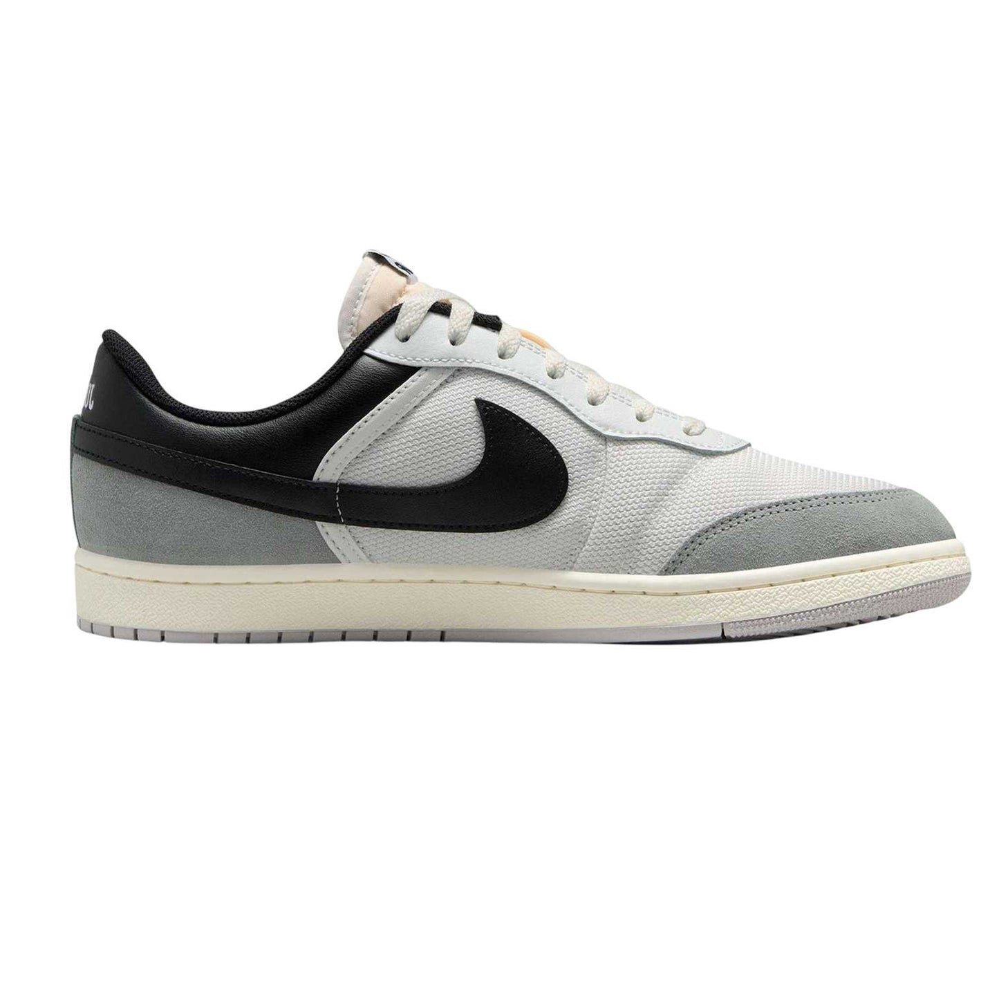 Black-White - Front - Nike Mens Air Jordan Skyline Leather Trainers
