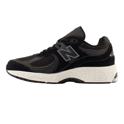 Black - Side - New Balance Childrens-Kids 2002 Suede Trainers