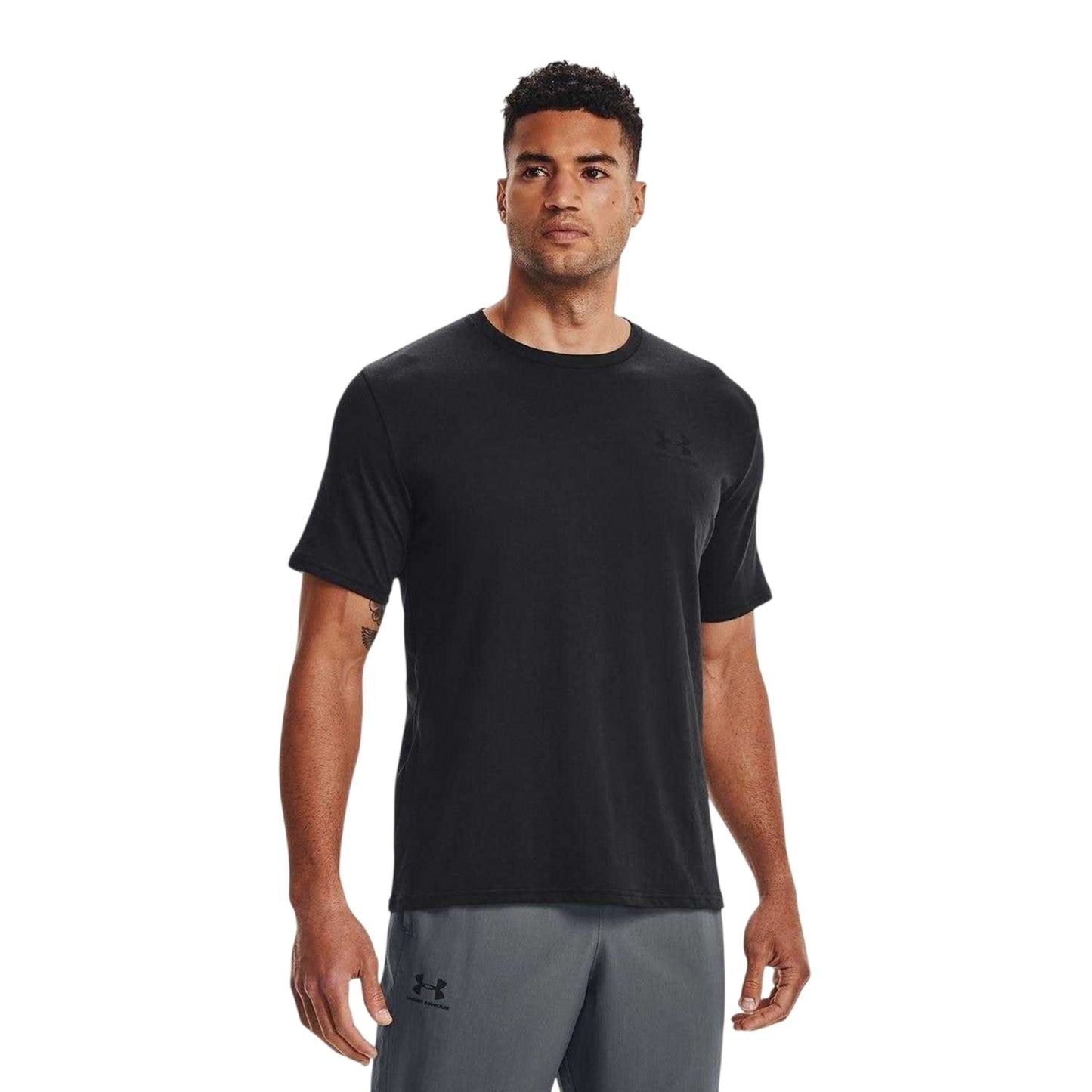Black - Side - Under Armour Mens Sportstyle Chest Logo T-Shirt