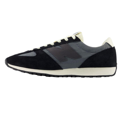 White Castlerock - Back - New Balance Unisex Adult Logo Suede Running Trainers