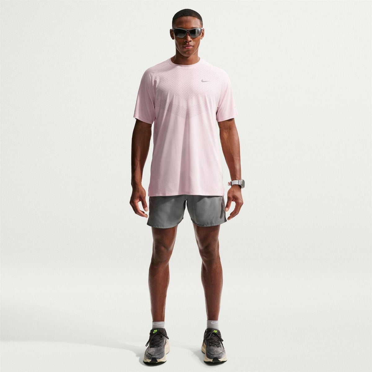 Light Red - Pack Shot - Nike Mens Stride T-Shirt