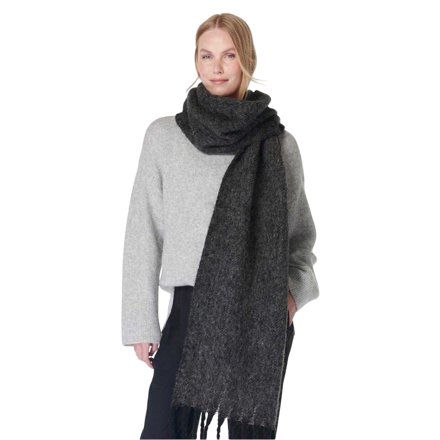 Black - Side - Sweaty Betty Chunky Knit Winter Scarf