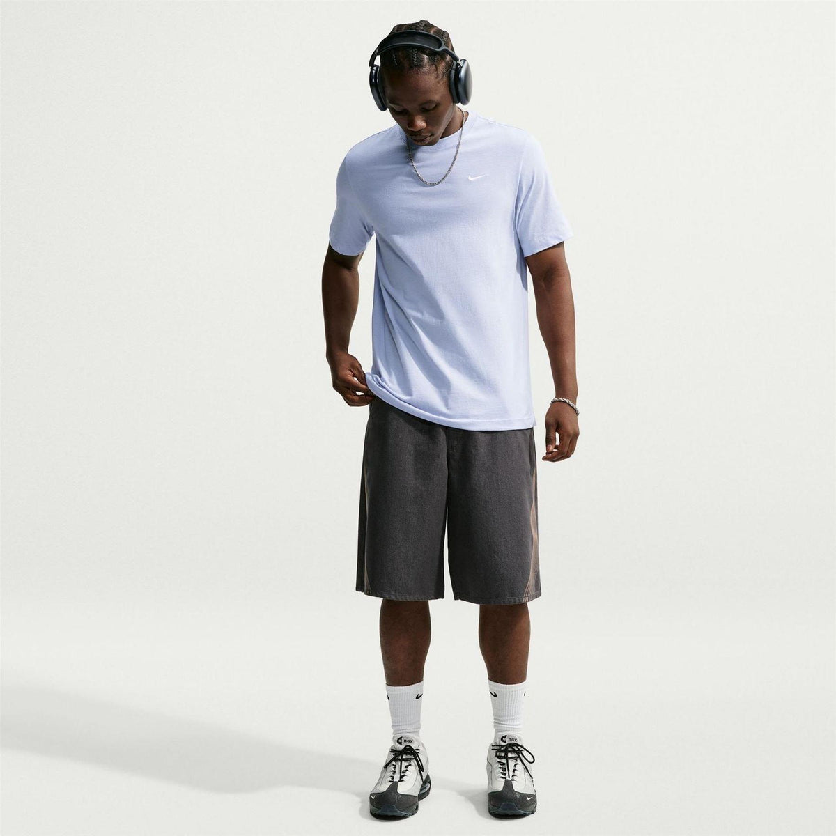 Ghost White - Lifestyle - Nike Mens Club Team Cotton Lightweight T-Shirt
