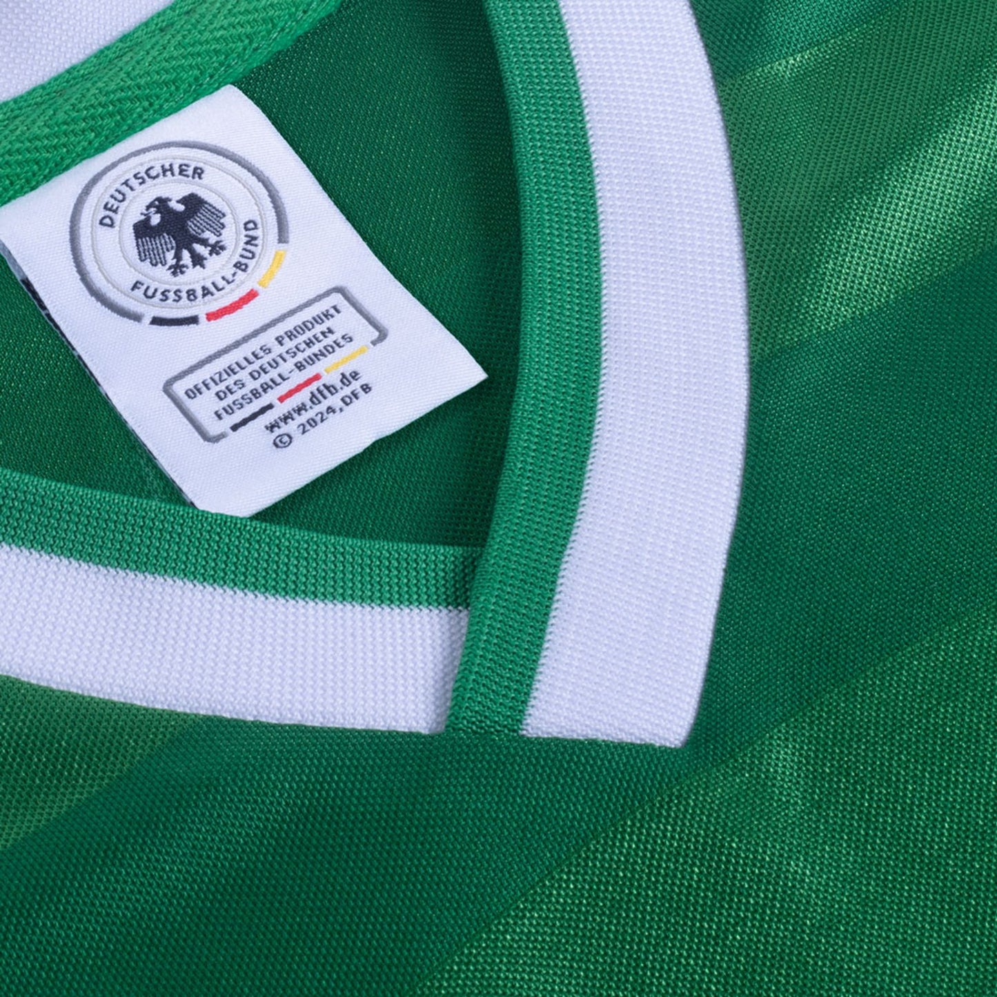 Green-White - Side - Score Draw Unisex Adult Germany Away Shirt
