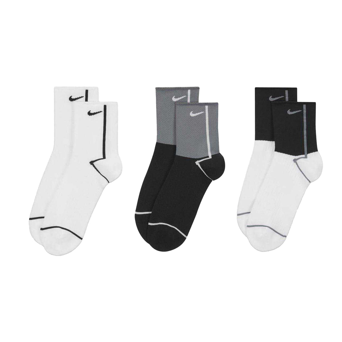 Grey-Black-White - Pack Shot - Nike Unisex Adult Plus Trainer Socks (Pack of 3)