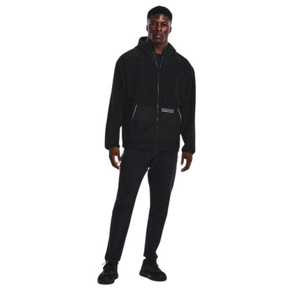 Black - Close up - Under Armour Mens Mission Insulated Jacket
