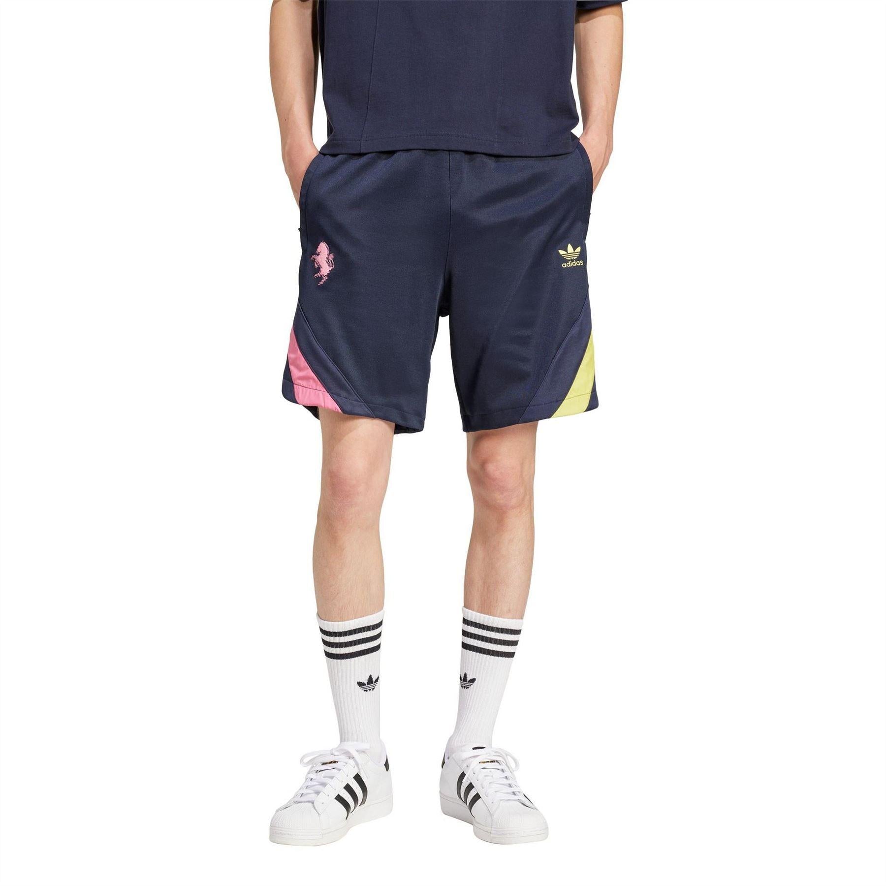 Legend Ink - Lifestyle - Adidas Mens Originals Juventus FC Shorts