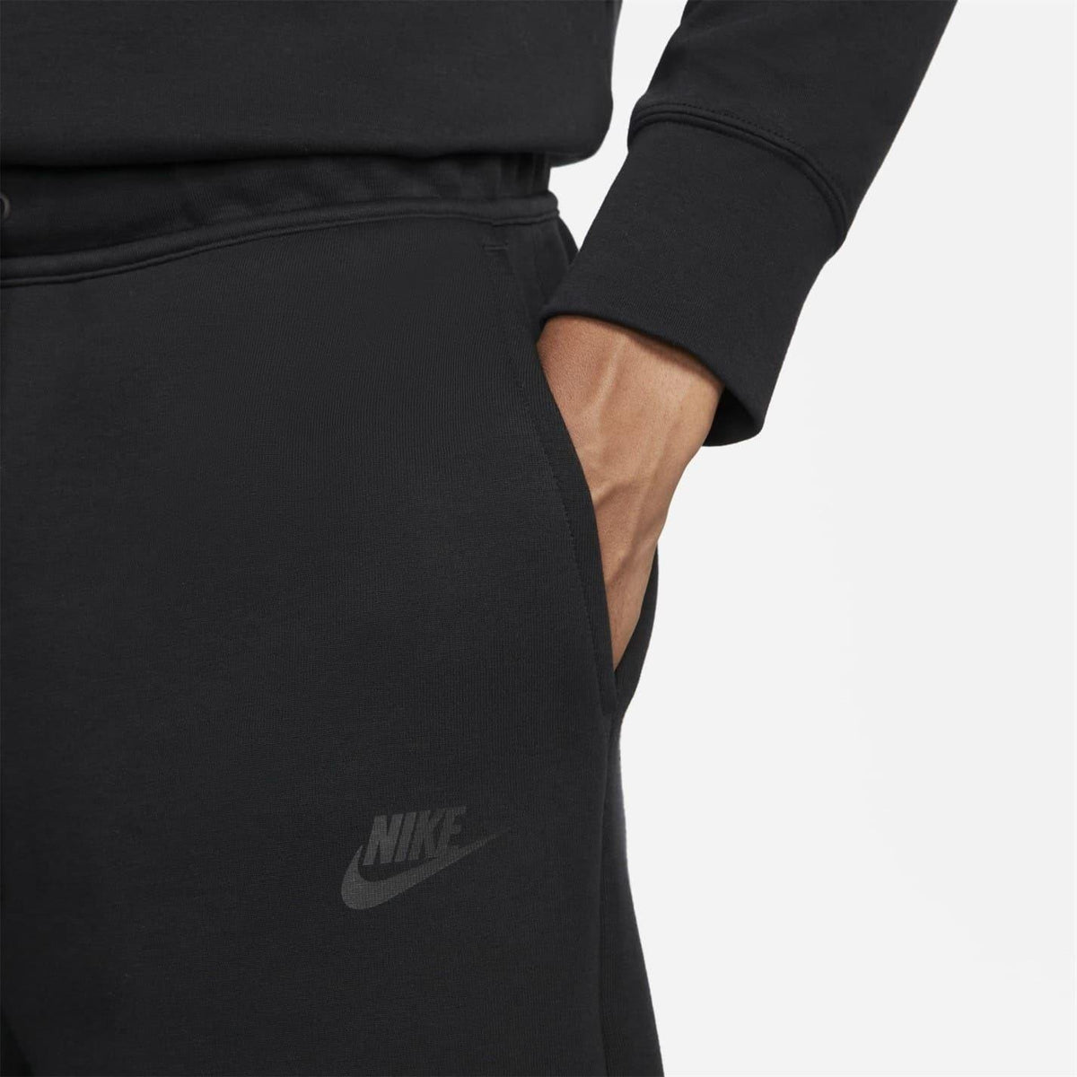 Jet Black - Pack Shot - Nike Mens Tech Fleece Shorts