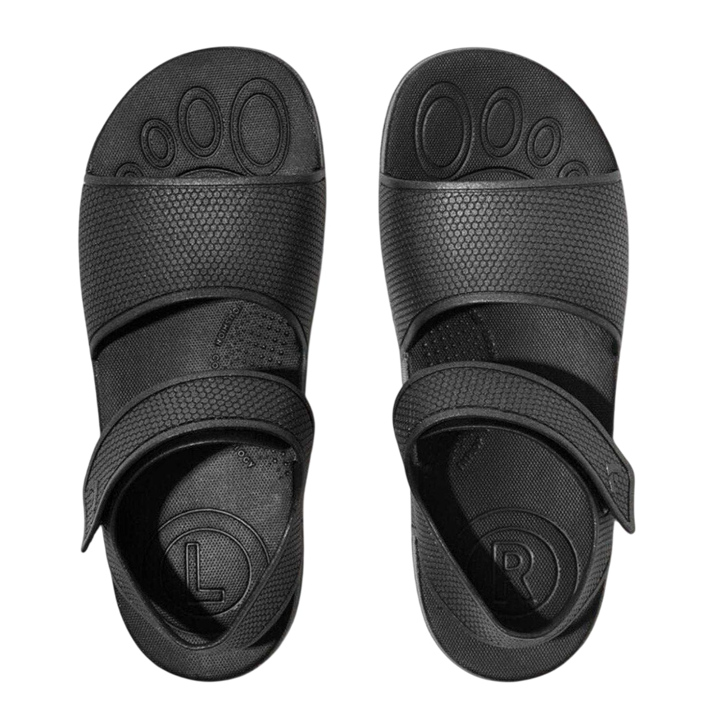 Black - Lifestyle - FitFlop Childrens-Kids IQushion Shimmer iQushion Waterproof Flat Sandals