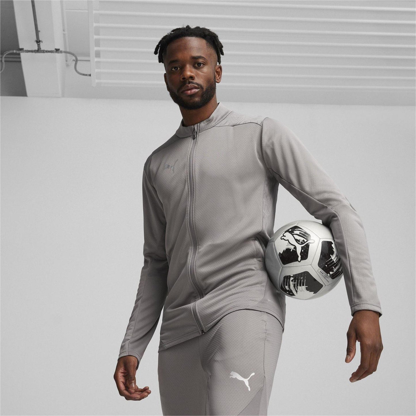 Silver - Close up - Puma Mens TeamGoal Jacket