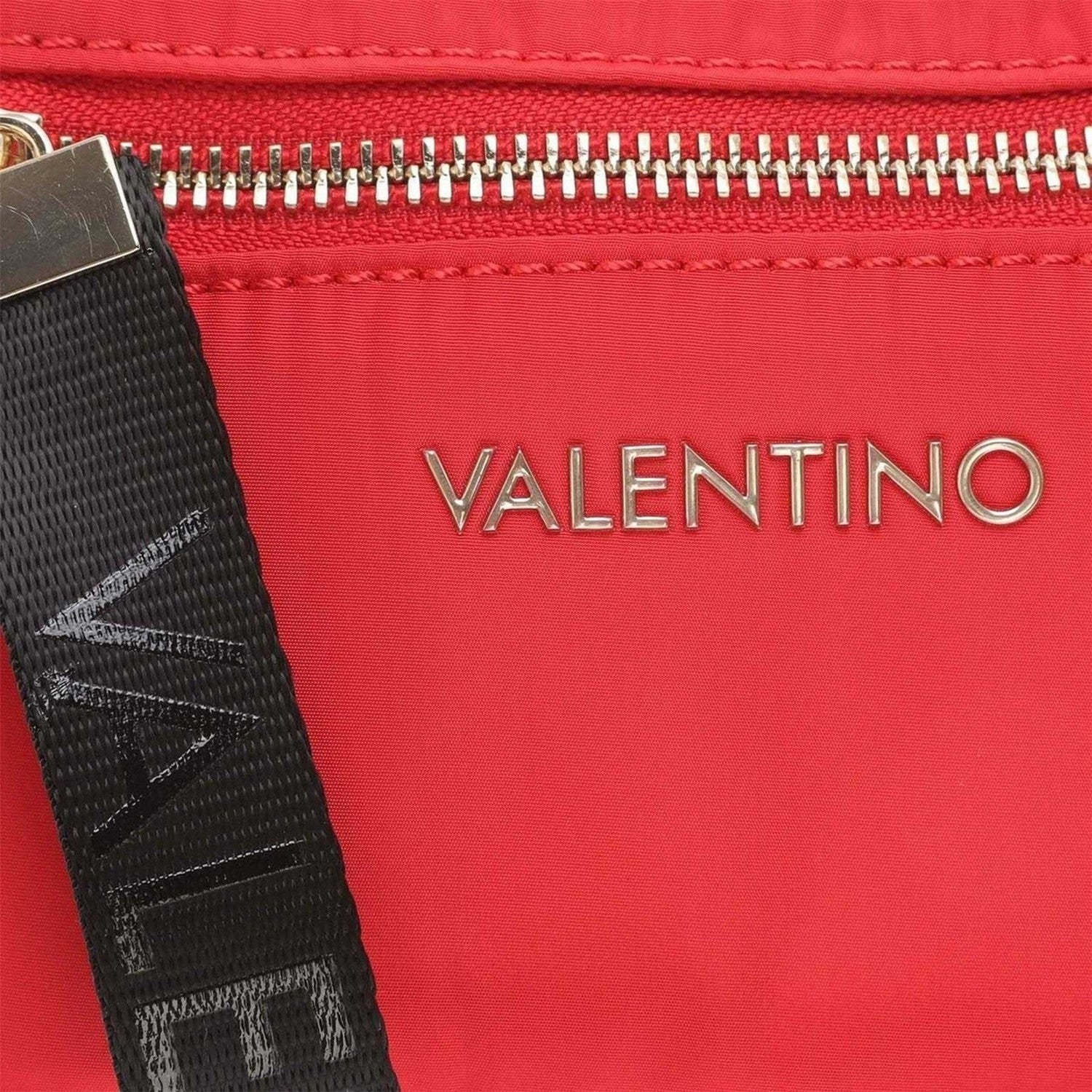 Red - Pack Shot - Valentino Rosso Hip Bag