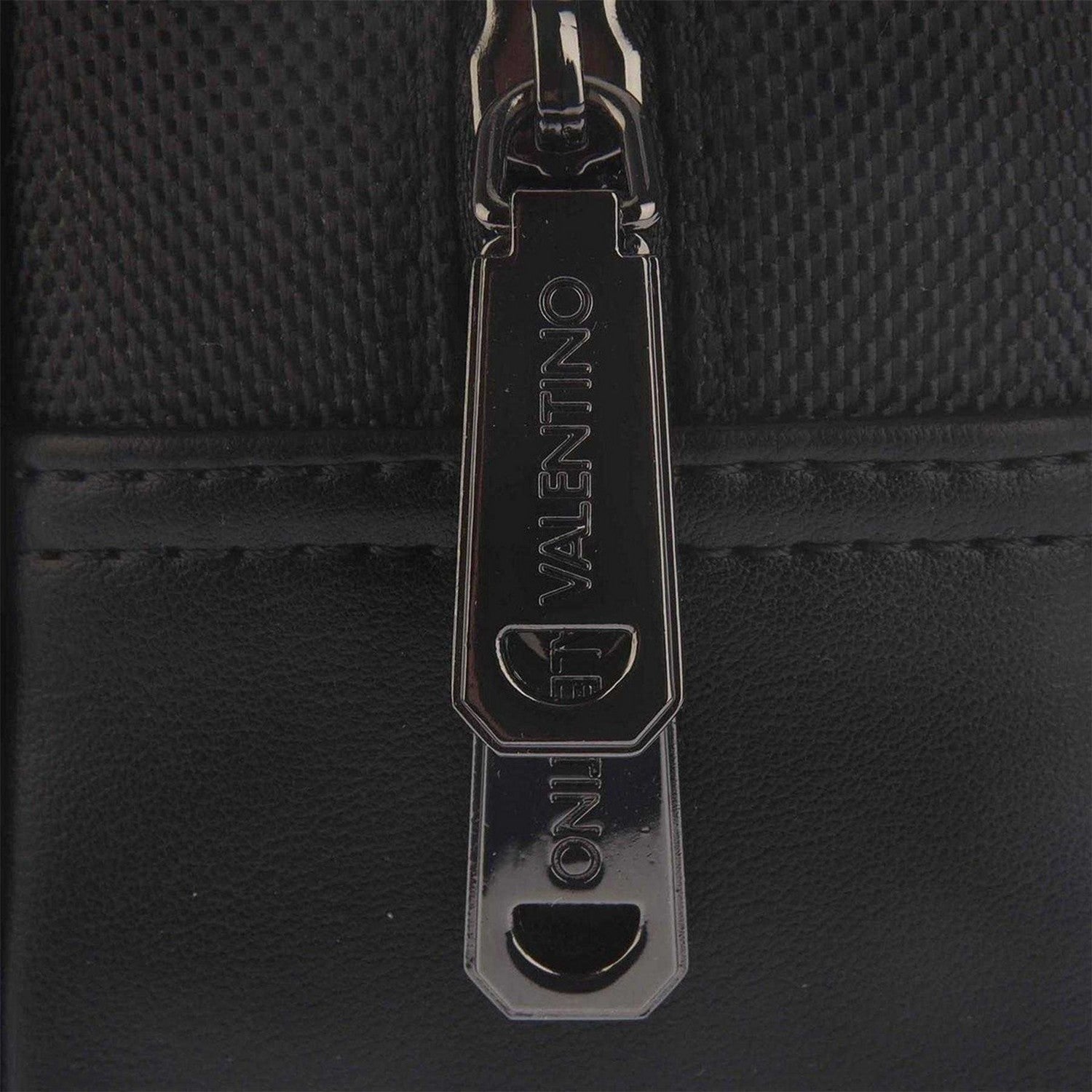 Black - Pack Shot - Valentino Toiletry Bag