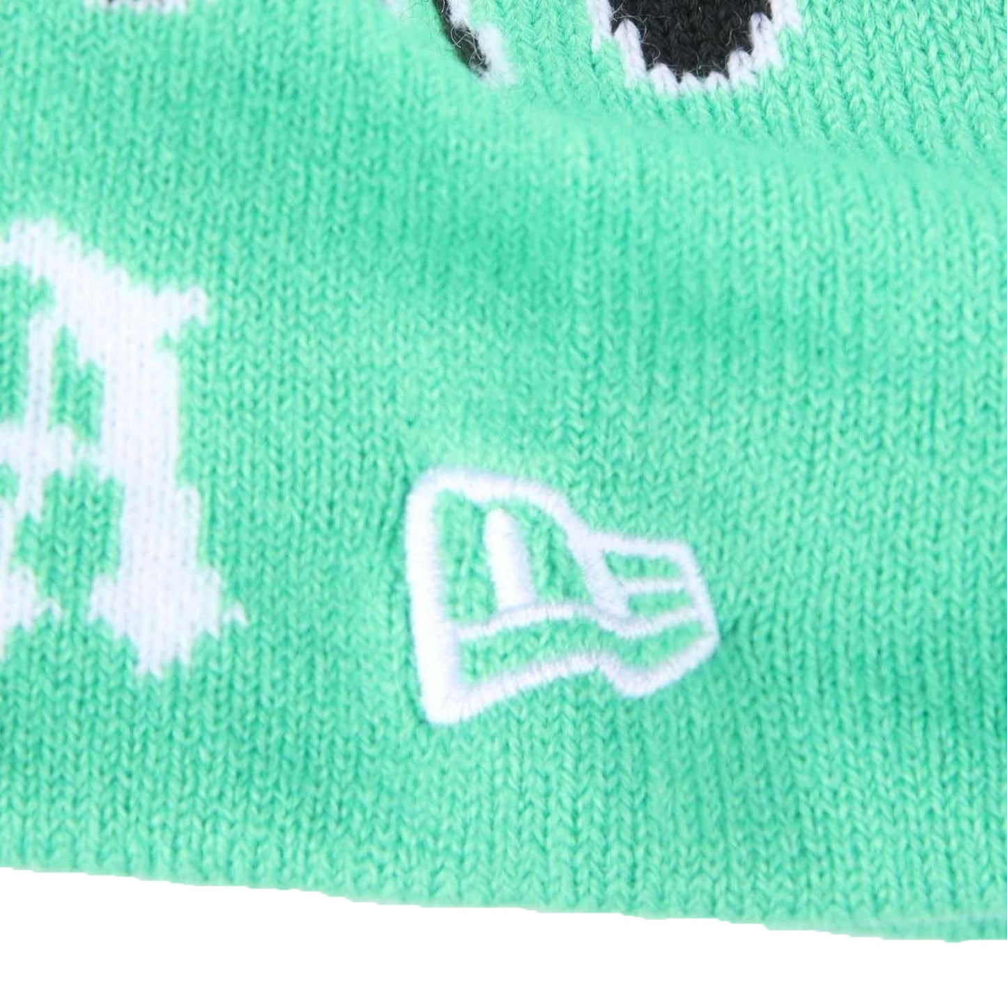 Green-Black - Side - New Era Mens Flame Skull Knitted Beanie