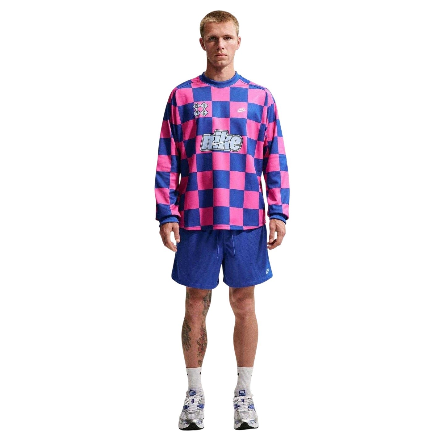 Game Royal-Pink - Pack Shot - Nike Mens Checkerboard Long-Sleeved T-Shirt