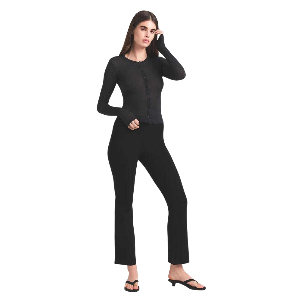 Obsidian Black - Lifestyle - Skims Womens-Ladies Essential Mid Rise Fitted And Flared Bell-Bottoms