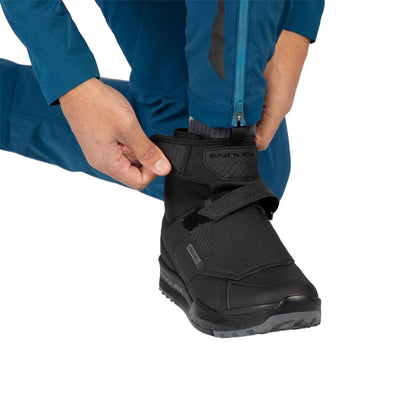 Black - Pack Shot - Endura Unisex Adult Mt500 Burner Waterproof Cycling Shoes