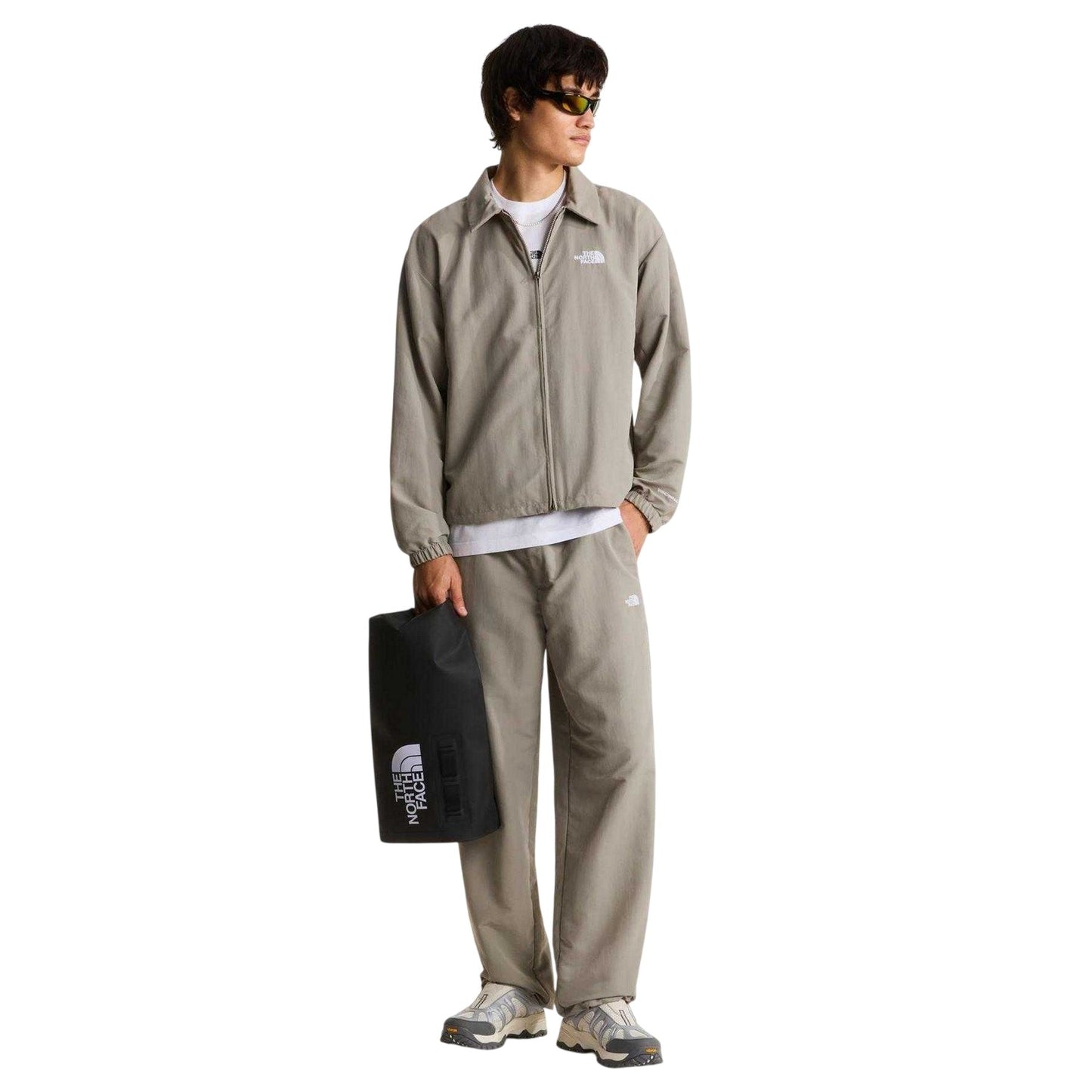 Stone Grey - Lifestyle - The North Face Mens Easy Wind Jacket