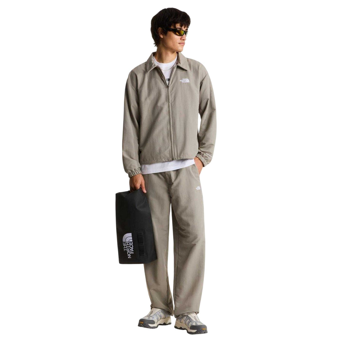 Stone Grey - Lifestyle - The North Face Mens Easy Wind Jacket
