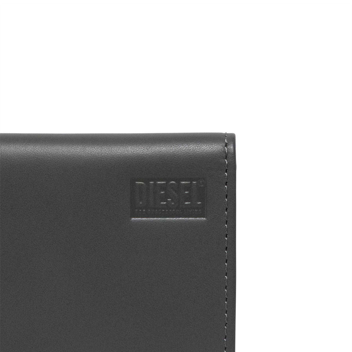 Black - Side - Diesel Bi-Fold Leather Card Holder