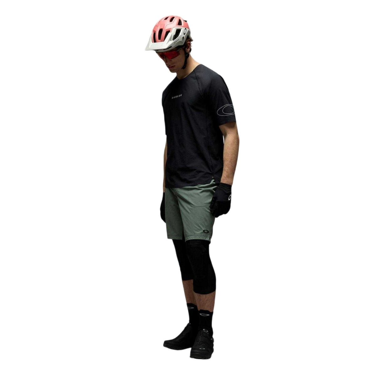 Pitch Black - Lifestyle - Oakley Mens Seeker Whip T-Shirt