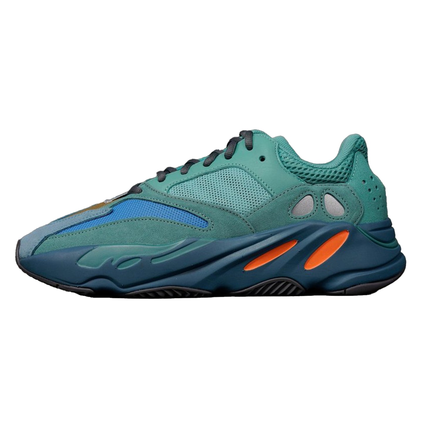 Green - Side - Yeezy Unisex Adult Boost 700 Leather Trainers