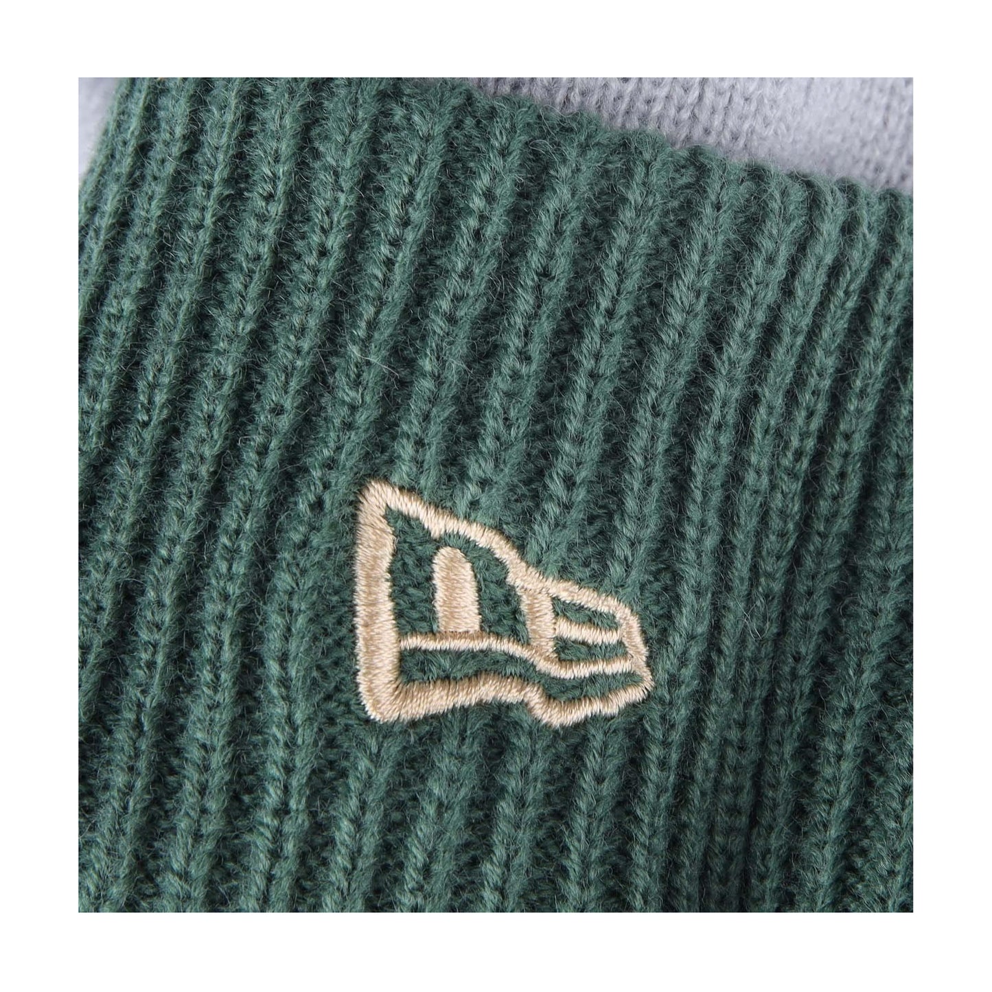Green-Grey - Side - New Era Mens NBA Tip Off 2023 Milwaukee Bucks Two Tone Beanie