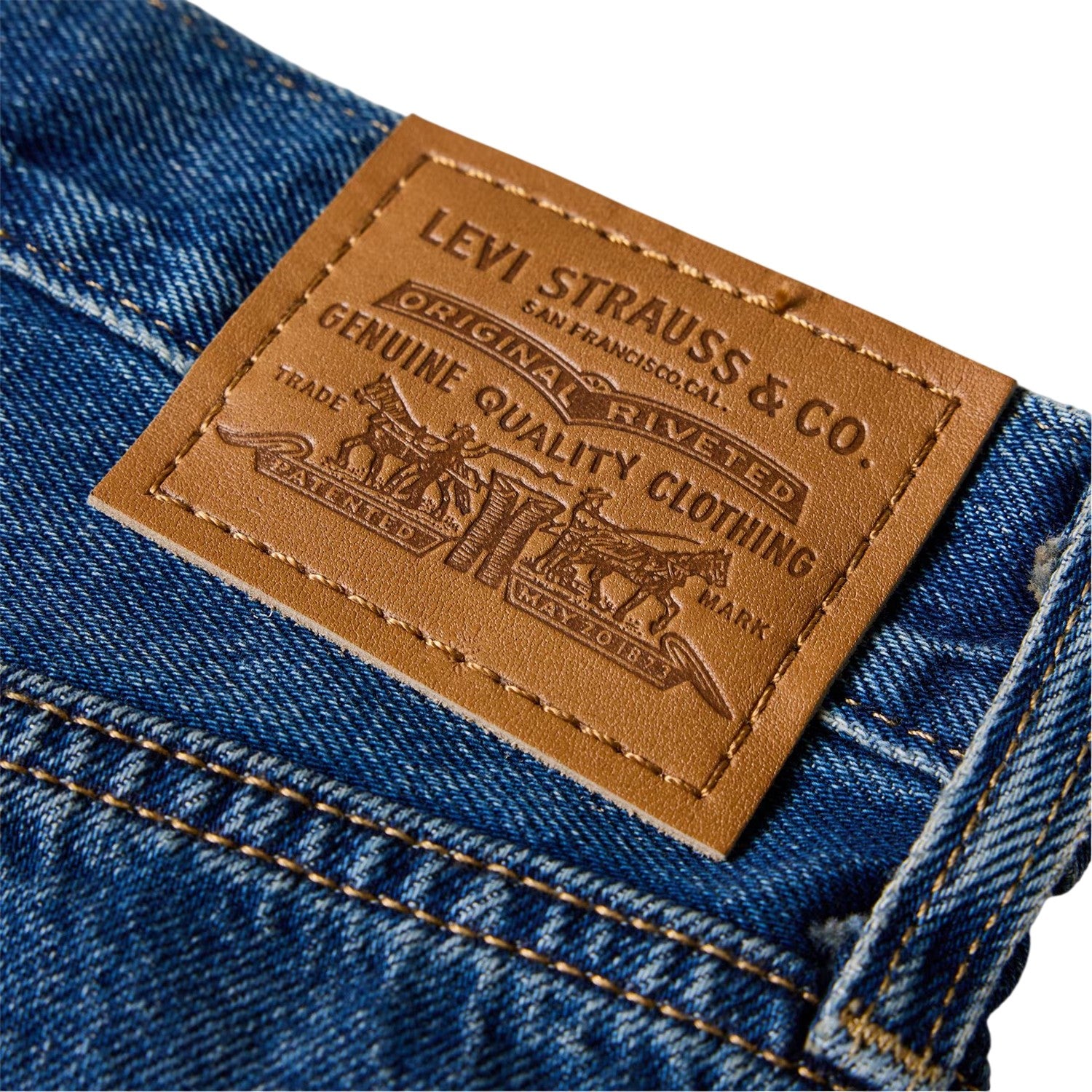 Hinged Heart - Side - Levis Womens-Ladies Dad Denim Baggy Shorts