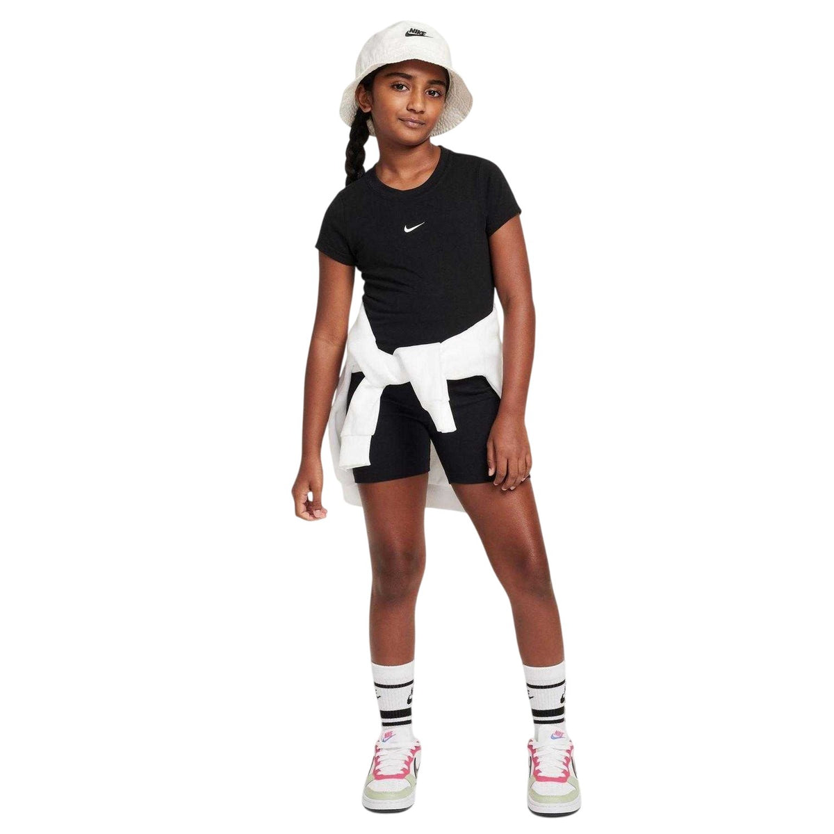 Black - Pack Shot - Nike Girls Cropped T-Shirt