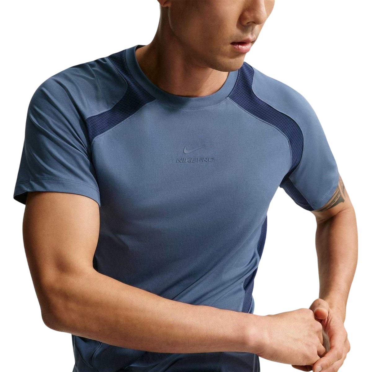 Diffused Blue - Side - Nike Mens Performance Fitted Gym T-Shirt