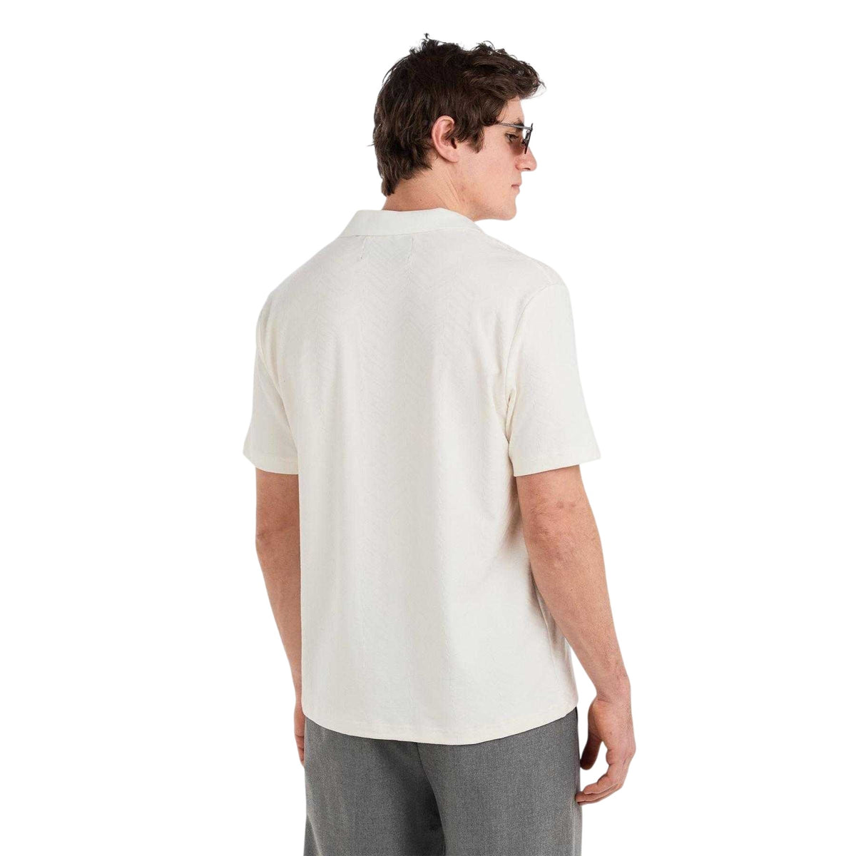 White - Lifestyle - Prevu Mens Abrey Herringbone Relaxed Fit Polo Shirt