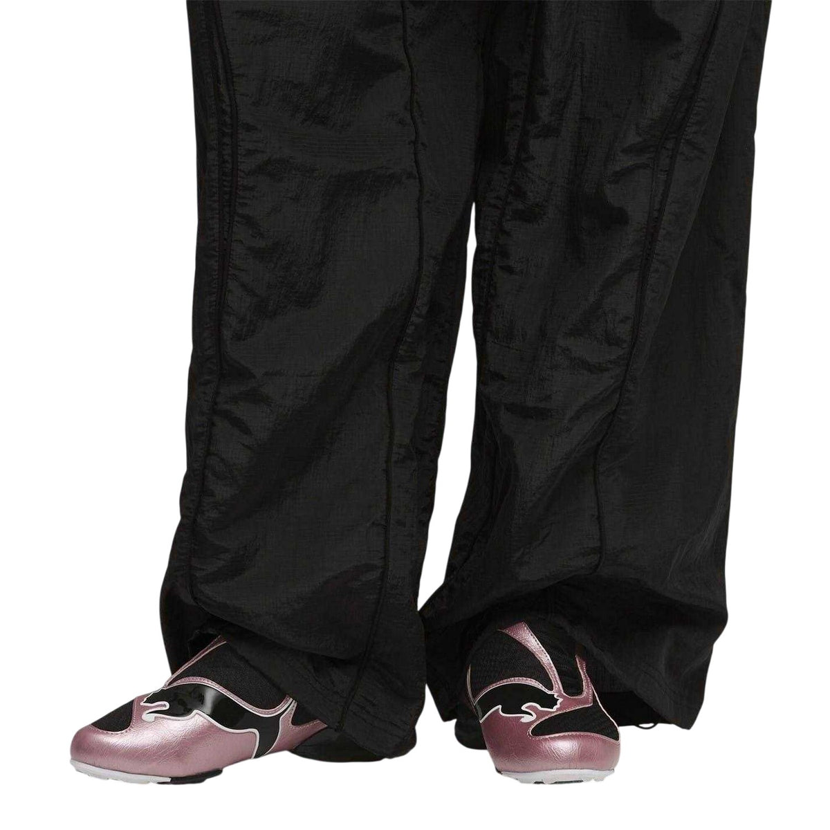 Black-Pink - Pack Shot - Puma Womens-Ladies V1.25 Low Shoes
