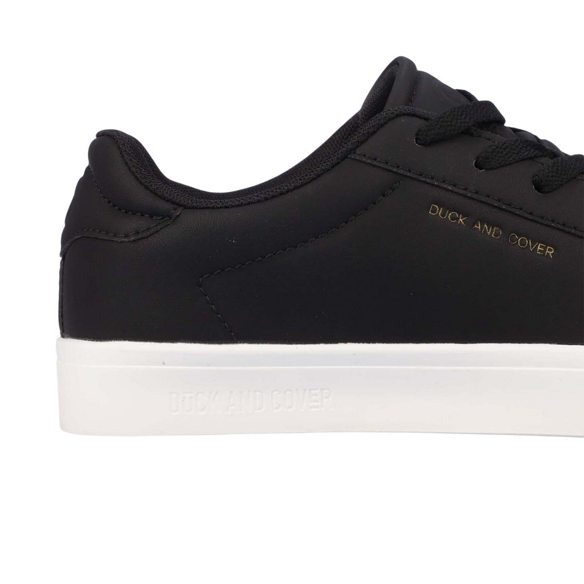 Black - Pack Shot - Duck and Cover Mens Clasper Trainers