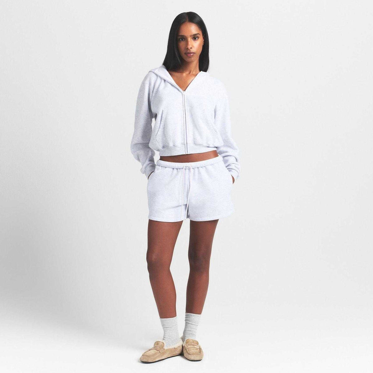 Light Heather Grey - Lifestyle - SKIMS Womens Classic Short Fleece Jogger Shorts