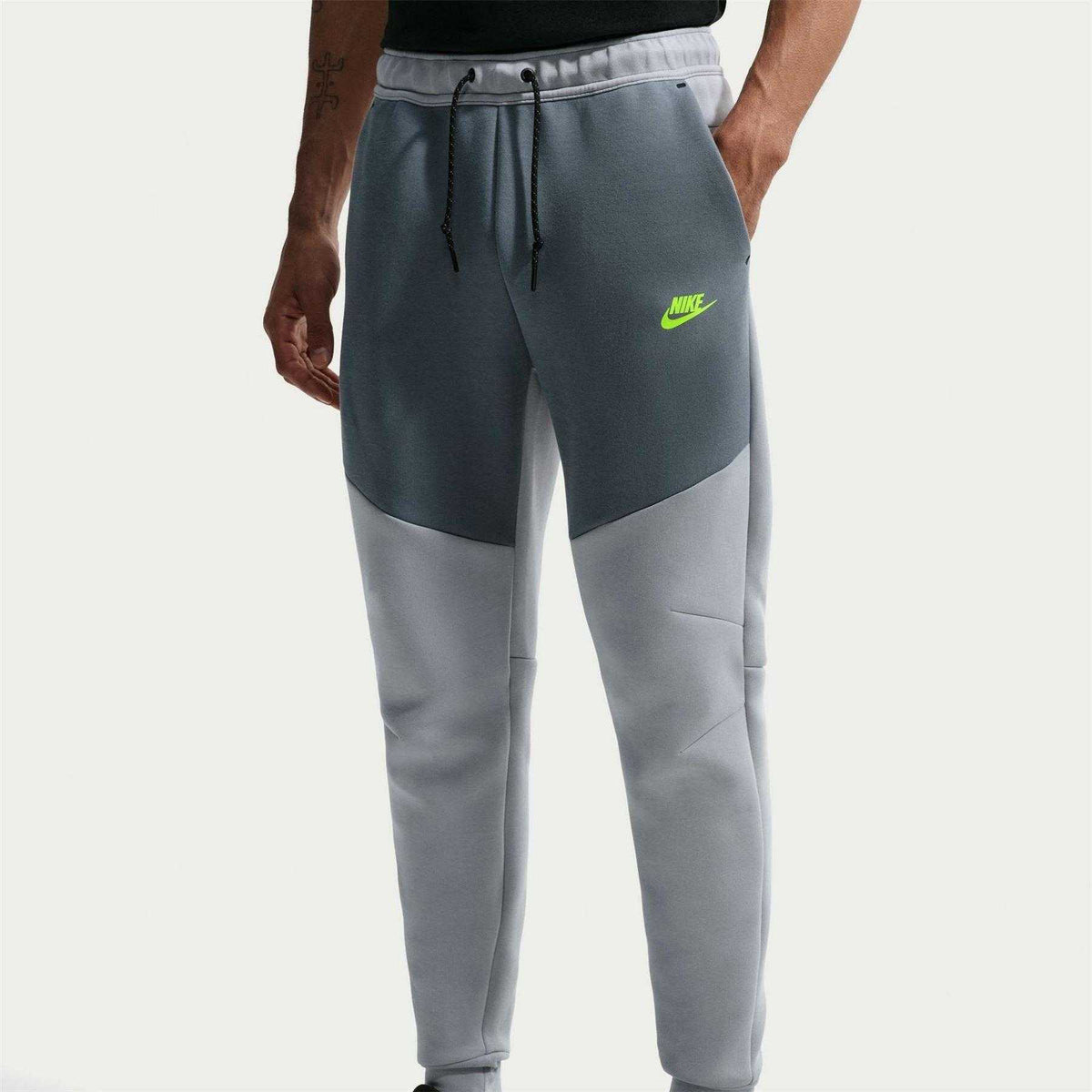 Light Smoke Grey - Side - Nike Mens Tech Joggers