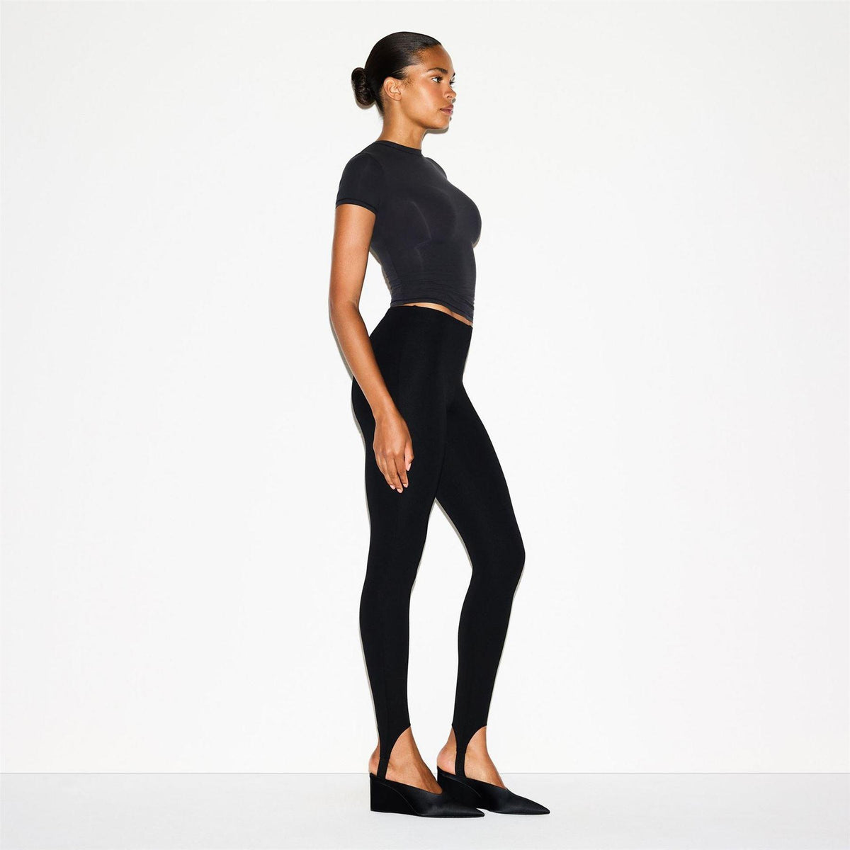 Obsidian Black - Pack Shot - Skims Womens The Essential Collection High Waist Stirrup Legging
