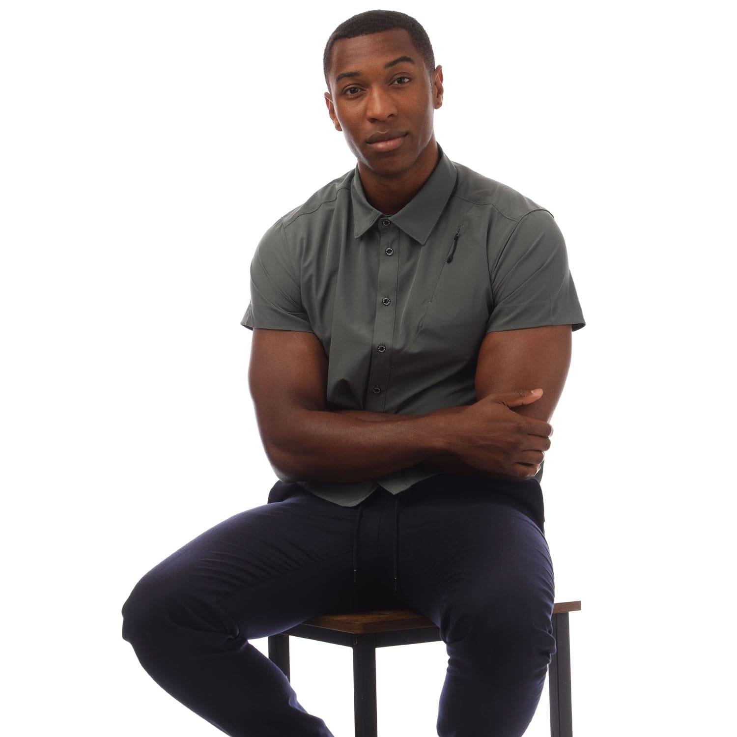 Green - Lifestyle - Icepeak Mens Brewster Short-Sleeved Shirt