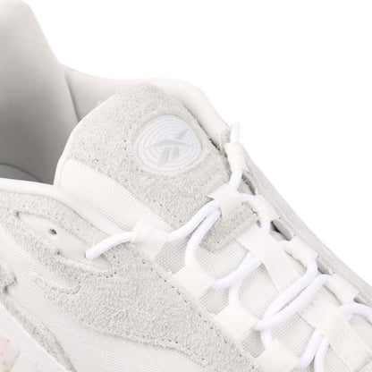 White - Close up - Reebok Mens Zig Kinetica 2.5 Edge Suede Trainers