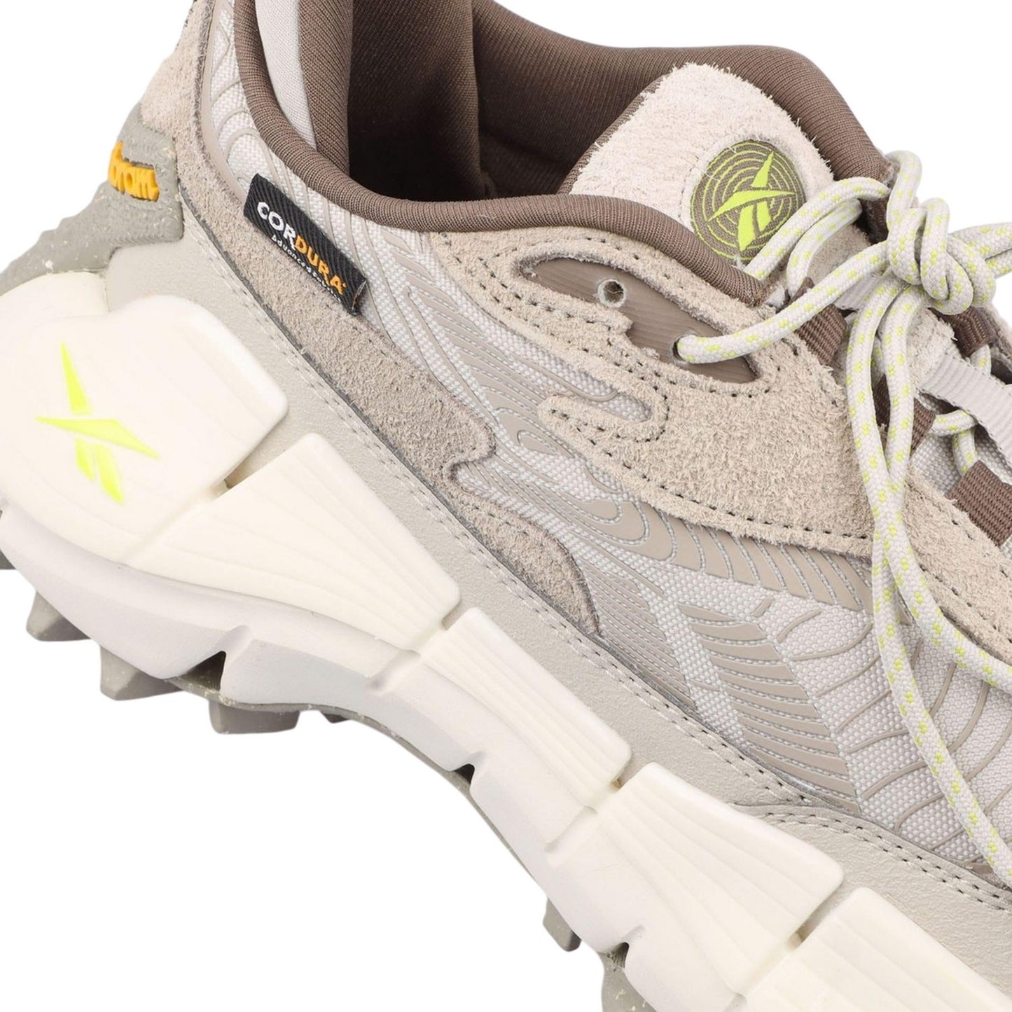 Grey - Close up - Reebok Unisex Adult Zig Kinetica 2.5 Edge Suede Trainers