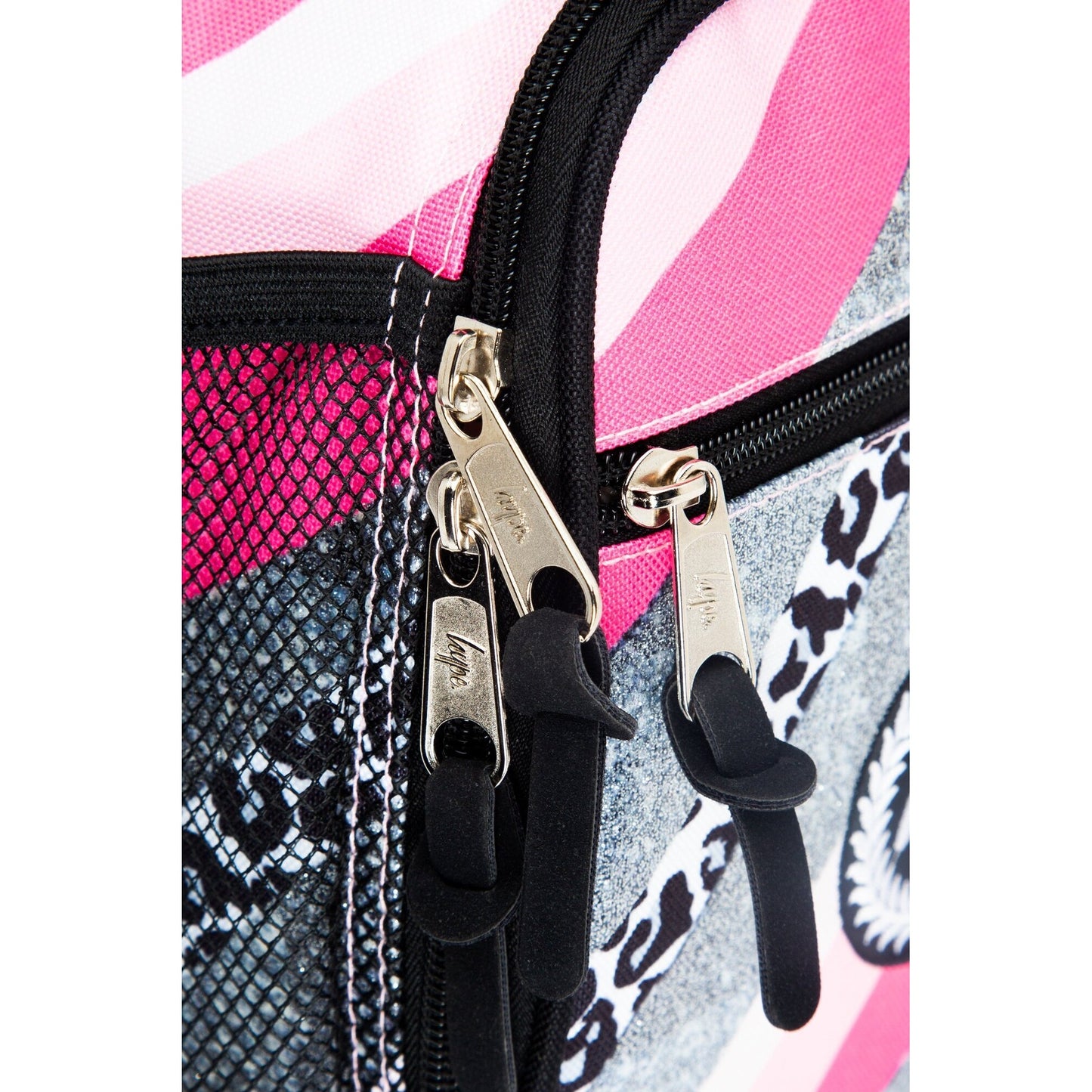 Grey-Pink-Black - Close up - Hype Glitter Wave Leopard Lunch Bag