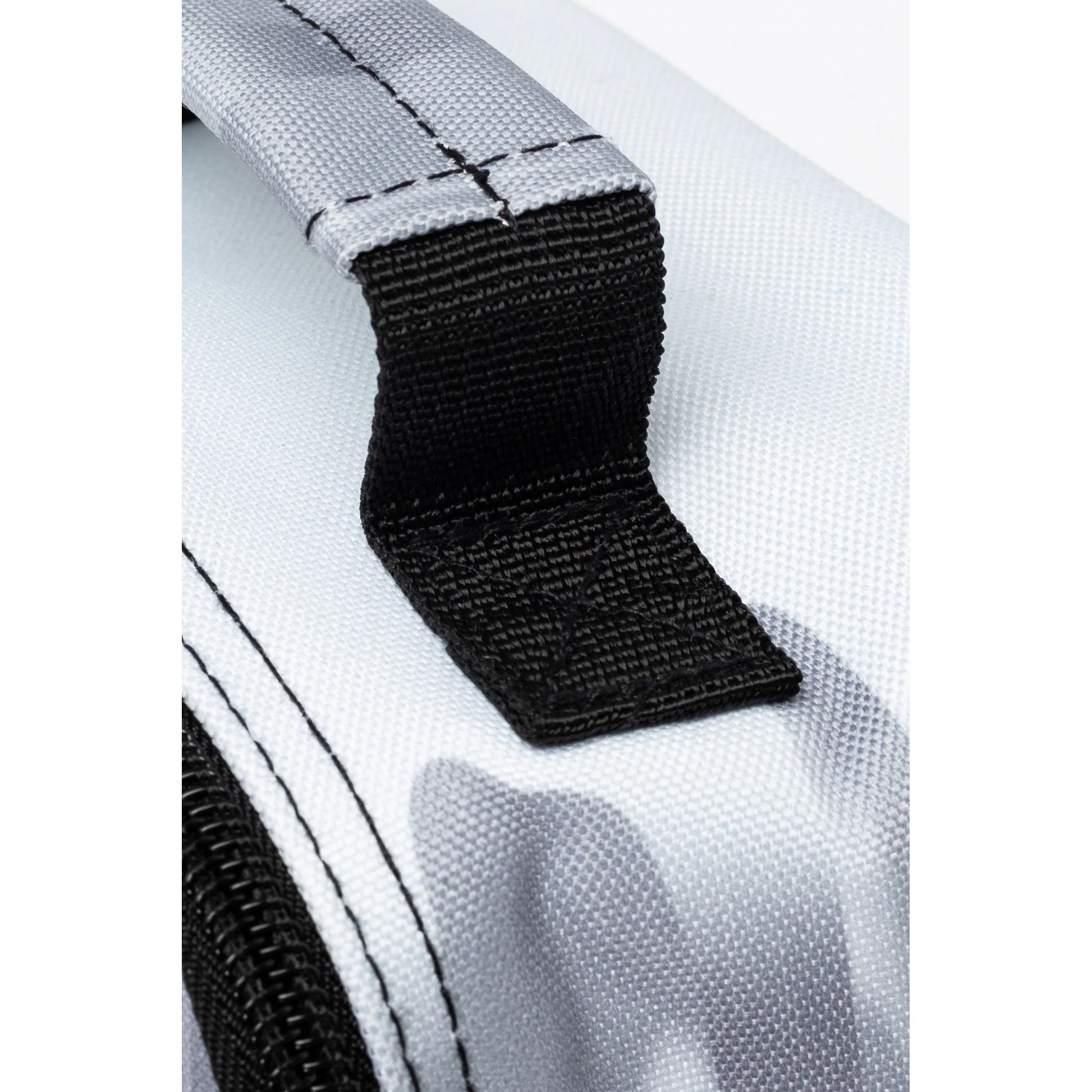 Monochrome - Close up - Hype Gradient Drips Crest Lunch Bag