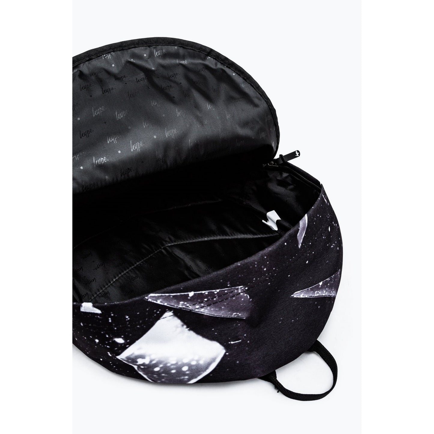 Black-White - Lifestyle - Hype Explosion Crest Backpack