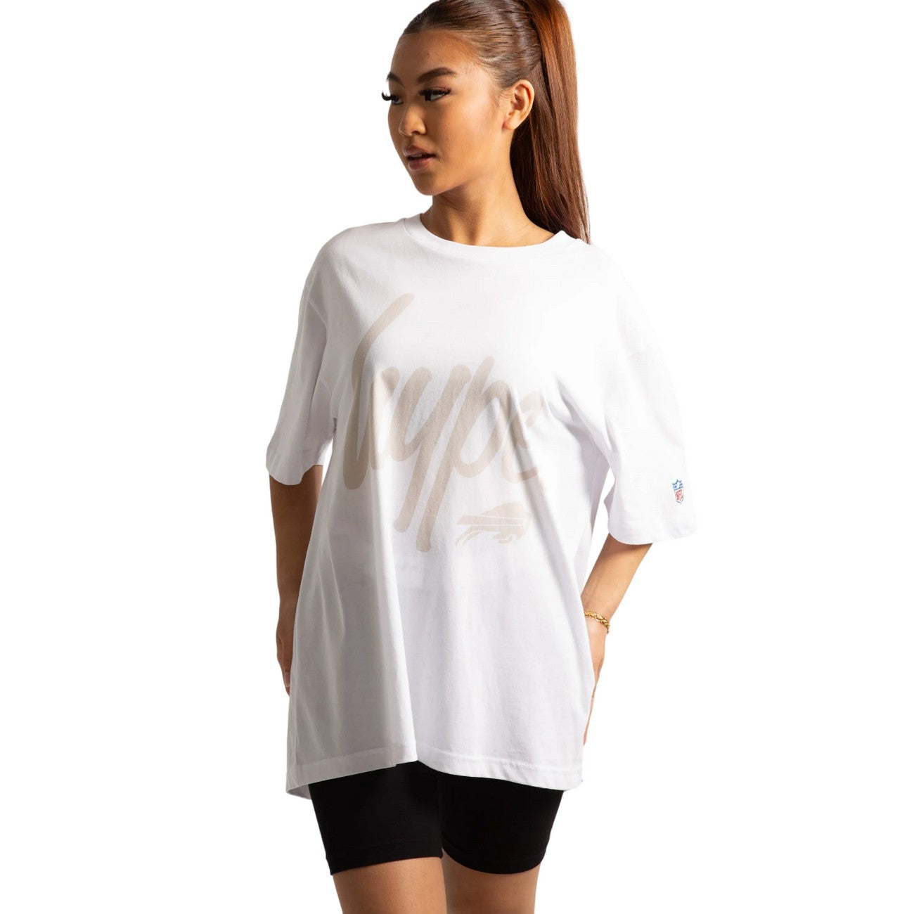 White - Lifestyle - Hype Unisex Adult Buffalo Bills NFL T-Shirt