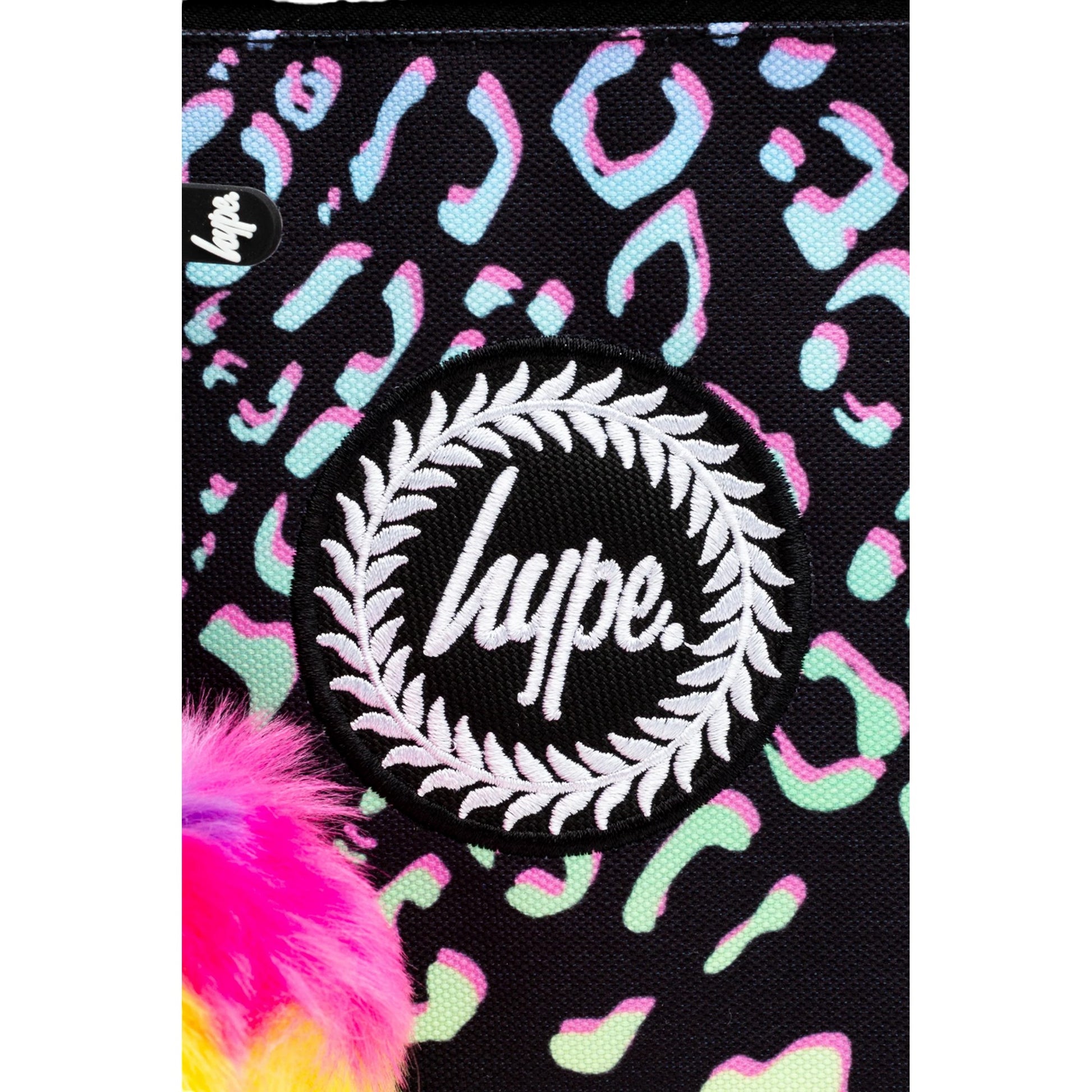 Black - Close up - Hype Gradient Pastel Animal Print Lunch Box